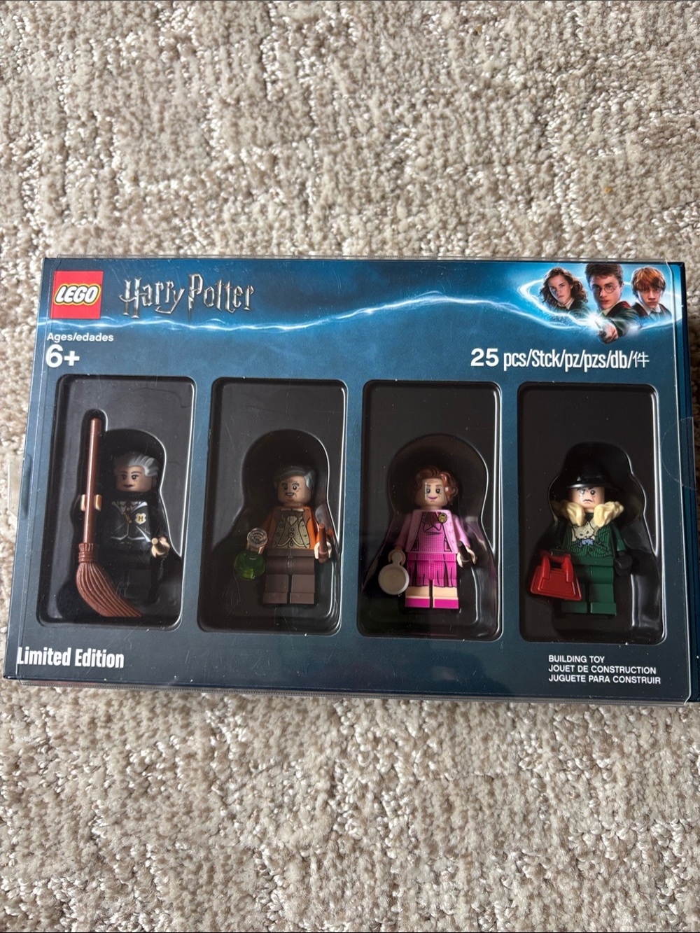 LEGO Harry Potter Kids Minifigure Set - Blue Box with Pink & Green Figures